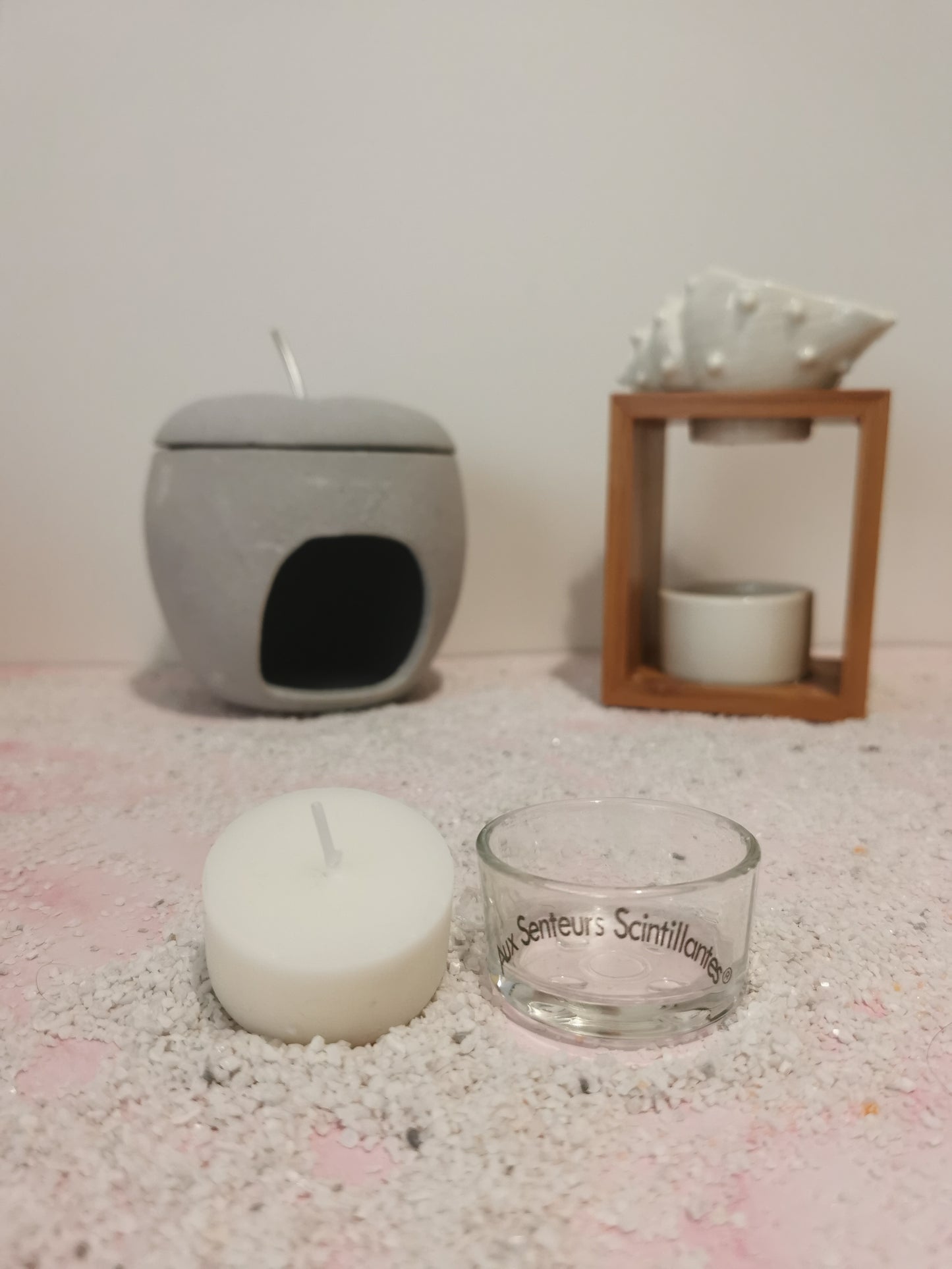 Tea light candle