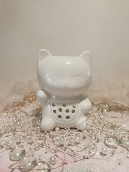 Kitty burner in white lacquered ceramic